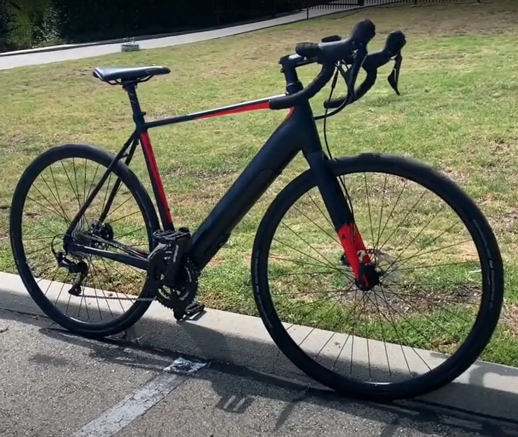 BULLS BULLS ALPINE HAWK EVO BLACK RED VÉLO DE ROUTE ÉLECTRIQUE – Image 3